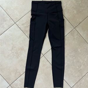 Lululemon Fast and Free High-Rise Tight 28" *Non-Reflective Suede in Black